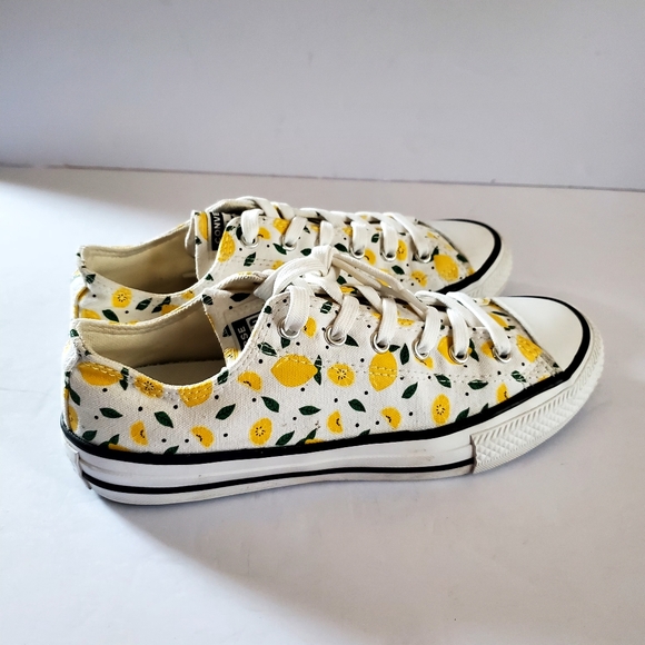Converse Other - Converse All Star Lemon Print Sneakers Size 5 Juniors